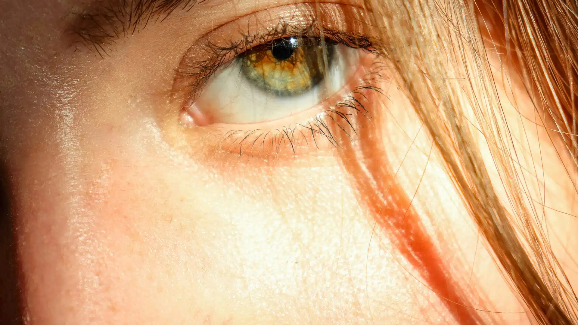 Tout savoir sur les yeux hazel : une couleur fascinante